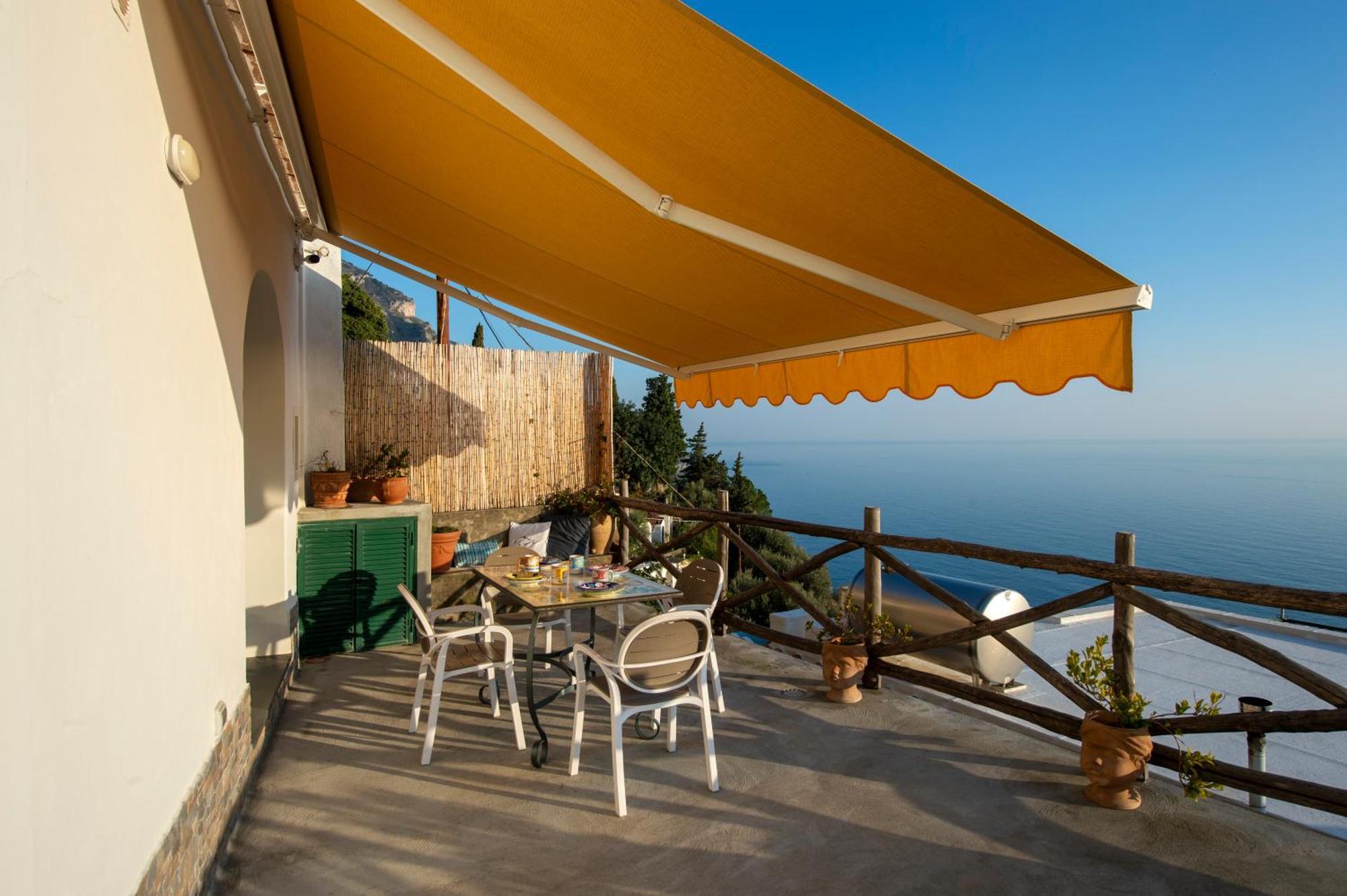 Appartement Aria Di Mare,Near Elevator, Few Steps, Parking, Garden à Positano Extérieur photo