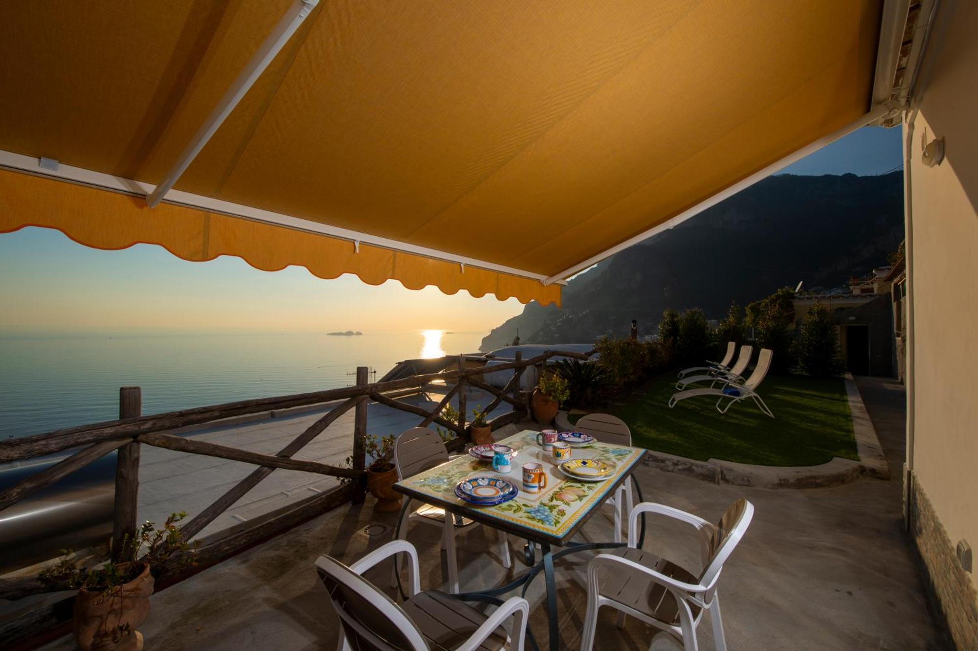 Appartement Aria Di Mare,Near Elevator, Few Steps, Parking, Garden à Positano Extérieur photo