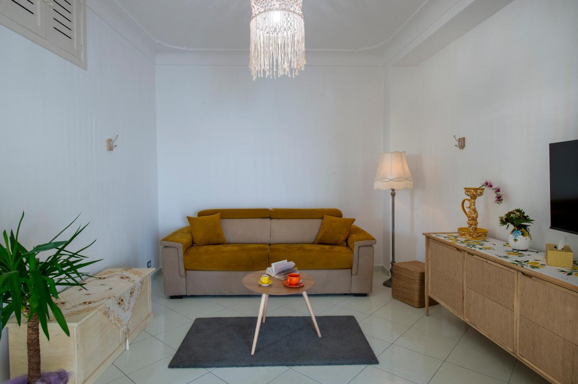 Appartement Aria Di Mare,Near Elevator, Few Steps, Parking, Garden à Positano Extérieur photo