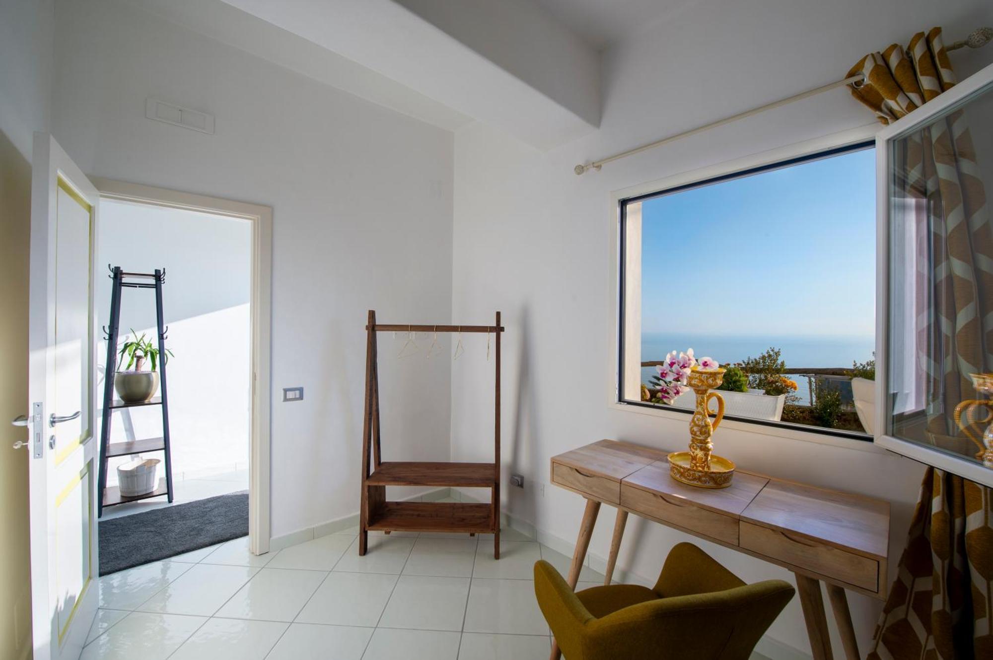 Appartement Aria Di Mare,Near Elevator, Few Steps, Parking, Garden à Positano Extérieur photo