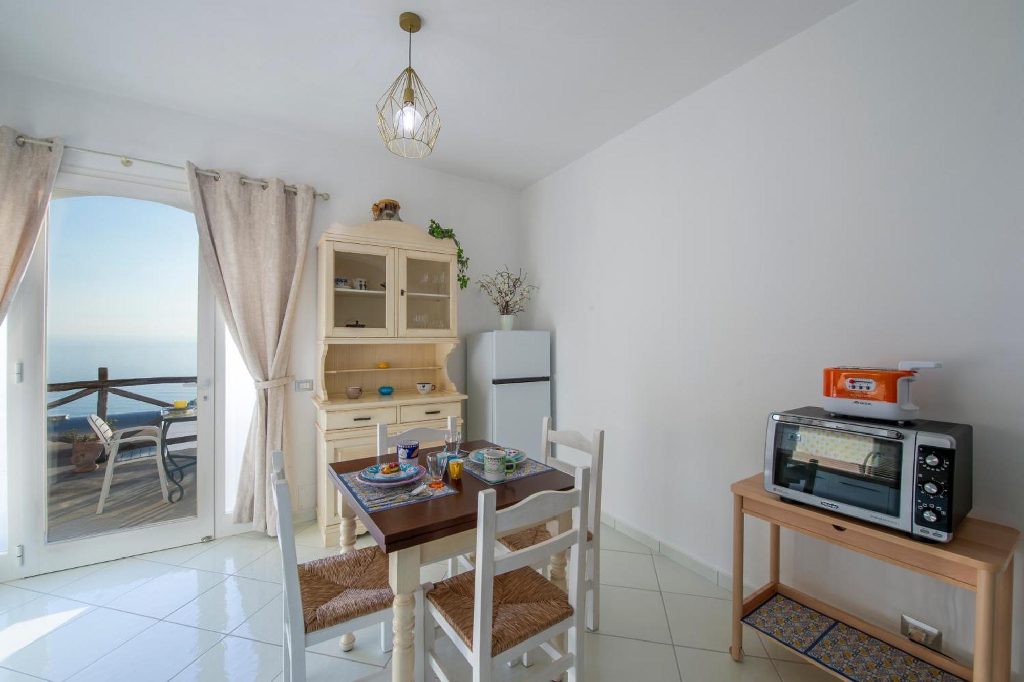 Appartement Aria Di Mare,Near Elevator, Few Steps, Parking, Garden à Positano Extérieur photo